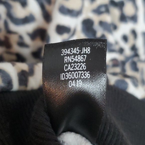 Victoria's Secret Sport Leopard Zip Front Hoodie - Picture 6 of 9